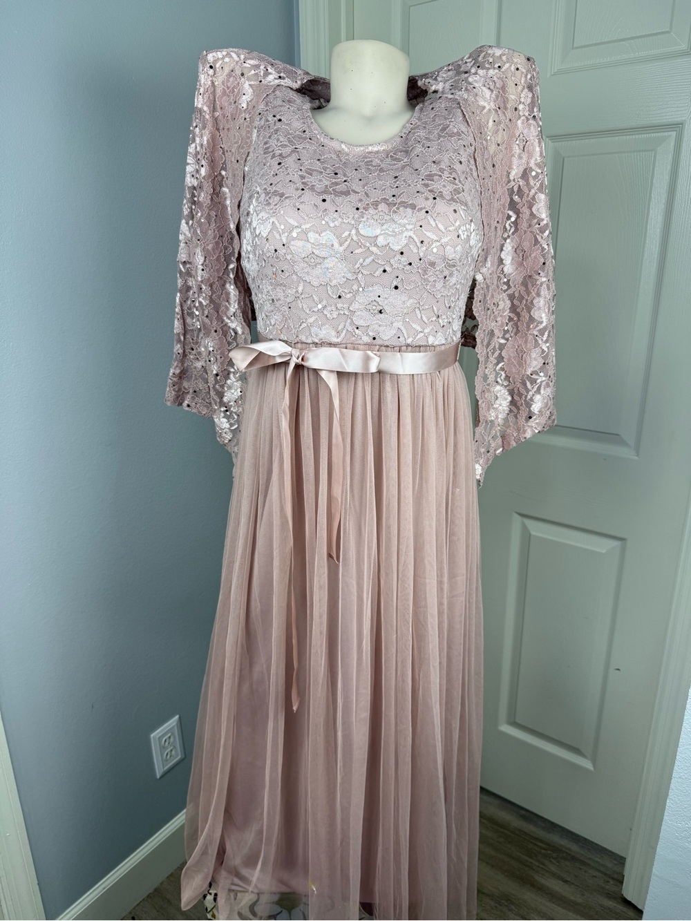 Elegant Dusty Pink Lace & Tulle Maxi Dress with Satin Waist Tie